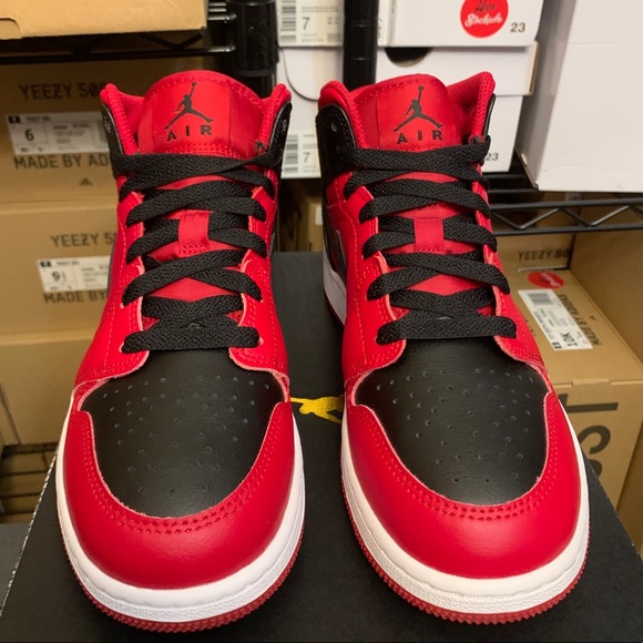 Nike Air Jordan 1 Mid Reverse Bred Black Red Shoes GS Men 554725-660 554724-660 - Picture 4 of 12